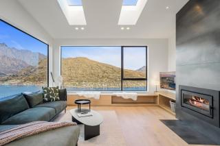 The Window Seat - 4 Bedroom retreat - 0