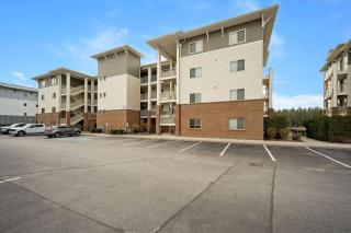 Riverside Condo - Gorgeous Spokane River View - 6