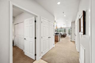 Riverside Condo - Gorgeous Spokane River View - 4