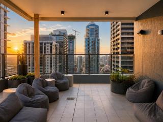Luxury 2BR Sky Retreat Best Miami Bay Views - 5