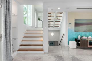 Luxury House On The Beach in The Charming South Sound - 8