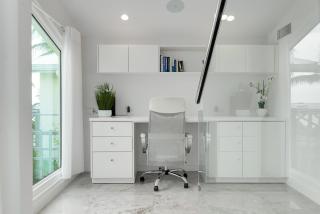 Luxury House On The Beach in The Charming South Sound - 7