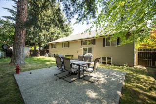 Cedar Falls Retreat - Quiet Neighborhood with Beach Access - 6