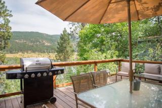 Liberty Lodge - Waterfront Home with Beds for 20 - 1
