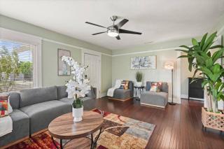 Fire pit, Game Room & BBQ - Family-Friendly Home - 1