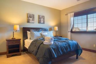 Village View at Riverstone - Luxury Condo - 4