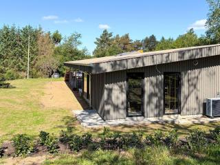 5 star holiday home in Fårvang - 9