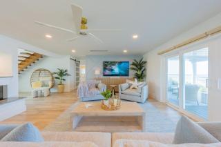 Seaside Serenity - Pool Table Hot Tub Luxury - 6