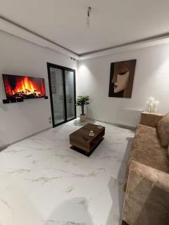 Cozy Velvet , Modern Studio in La Soukra - 0