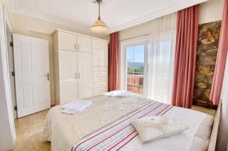 Spacious 4 BR Villa with Private Pool and Unlimited WiFi Fethiye - 1