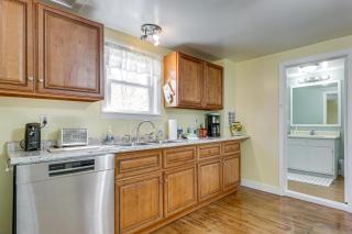 Near Trails! Riverside 2-Unit Combo in Franklin - 1