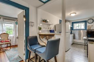'Nana’s Tiny Flat' East Side Charmer Near Brown - 7