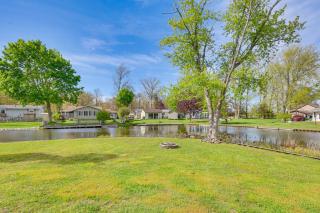Pet Friendly! Canal-Front Escape on Vineyard Lake - 8