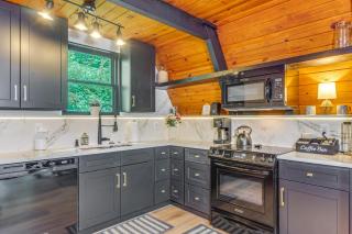 Steps to Dale Hollow Lake! Cozy A-Frame Cabin - 6