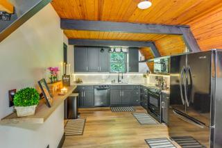 Steps to Dale Hollow Lake! Cozy A-Frame Cabin - 1