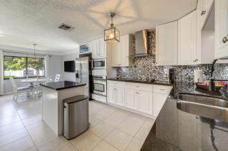 Walk to Water! Boynton Beach Gem w/ Backyard Oasis - 2