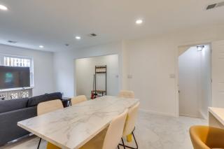 One-Seat Ride to Manhattan! Modern Townhome - 4