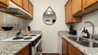 Quiet 2BR Near UT - Just 6 Min to Downtown - 4