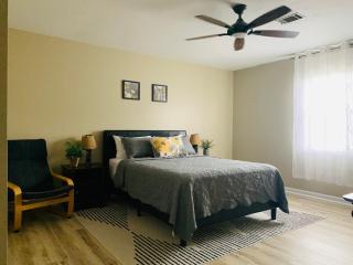 Cozy 3-BR Home-Peaceful Vibes-Centrally Located - 5