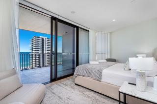 Luxury Brand New 4BR Sub-Penthouse YVES Ocean Views - 1