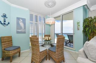 Silver Beach Towers E1001 - 3