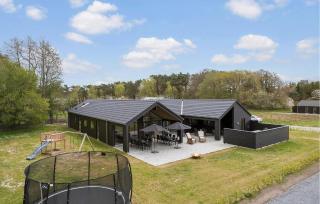Beautiful Home In Aakirkeby With Sauna - 0
