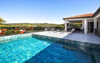 Villa Avec Piscine Privée - 0