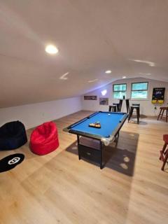 Duck Lake Escape, Dock, Game Room, Kayaks, 7 Beds, Close to Traverse City - 6