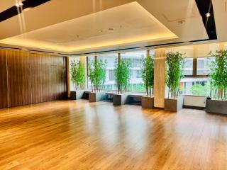 Luxury Midtown The Peak Apt 2BR Central Location - 9