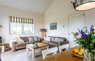 Beach Front Home In Noordwijk With Wifi - 1