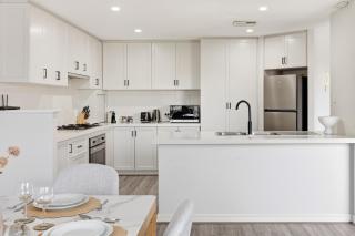 Waterfront 3BR Escape Private Jetty & River View - 2