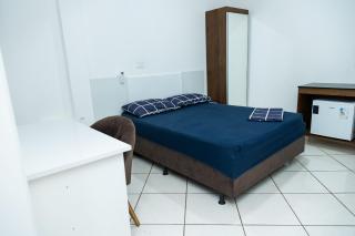 Loft Completo com Smart TV e Frigobar Compacto 08 - 1