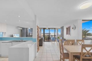 Beach Days, Ocean Rooftop & Spa - Sleeps 8 - 3