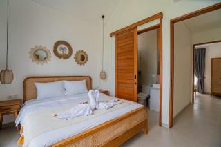 Canggu 2BR Greenwall Pool Villa By Bali Bliss Properties - 4