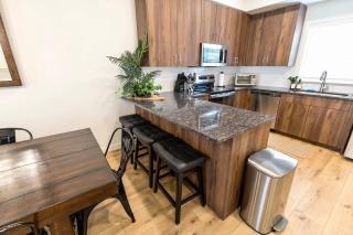 NEW! Boise Grove - 3 En - Suite Bedrooms with TVs - 6