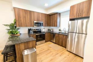 NEW! Boise Grove - 3 En - Suite Bedrooms with TVs - 8