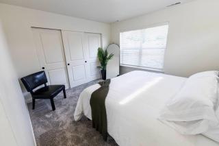 NEW! Boise Grove - 3 En - Suite Bedrooms- E Bikes - 2