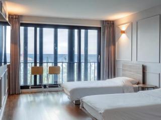 Yangyang Hotel Unbound House - 1