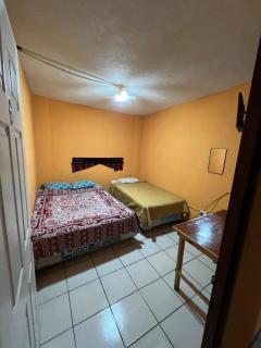 Hostal The Campanario - 9