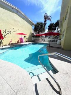 Tropical Beach Getaway, with pool Unit 6 - 7