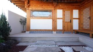 Gyeongju Byeolha Hanok Stay - 1