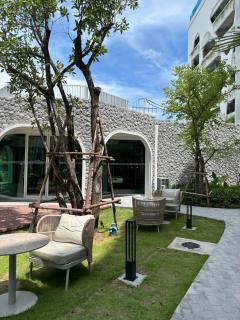 Title Serenity 1-Bedroom Suite with Balcony by TVC C205 - 2
