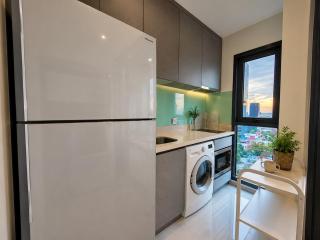 BTS Thong Lor Top Floor City View - 5