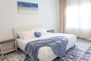 YES, You Deserve The Lux King Bed, NRG, Med Cent - 3