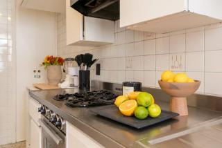 Location- Design And Comfort Fully equipped - 5