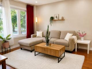 Vita House - Minutes to Rogers Stadium - Walk or Transit - Near VELD Downsview and Yorkdale - 5