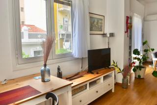 Sunny 70sqm Apt near Acropolis & Local Cafés - 5