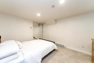 Two Bedroom Suite Close to Grouse Mountain - 0