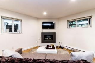 Two Bedroom Suite Close to Grouse Mountain - 8