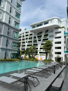 Title Serenity Pool access Studio by TVC D121 - 1